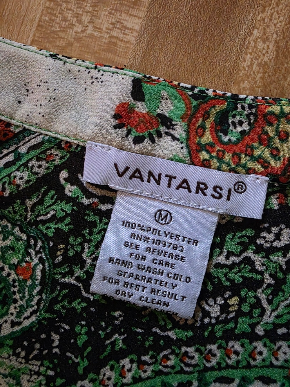 Vantarsi Green Paisley V-Neck Blouse Medium #BL33 - Picture 9 of 9